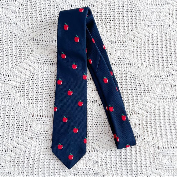 Culwell & Son Navy Blue with Apples Men’s Necktie - Picture 5 of 12